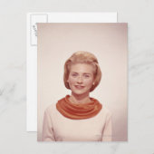 女性の身に着けているスカーフ ポストカード (正面/裏面)