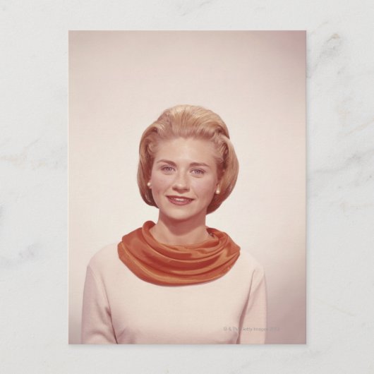 女性の身に着けているスカーフ ポストカード (正面)