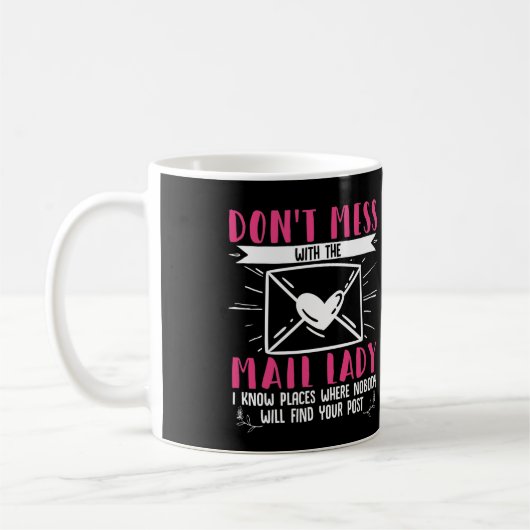 女性の郵便局員が郵便局の女性に手を出すな コーヒーマグカップ (左)