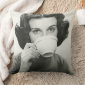 女性の飲むこと クッション (ブランケット)