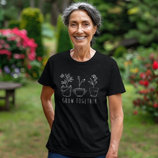 女性の黒いTシャツを一緒に作る Tシャツ