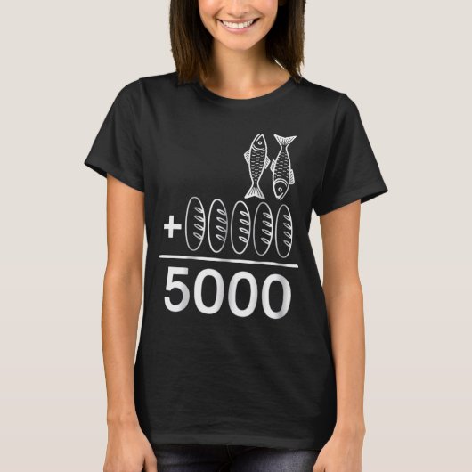 女性の2匹の魚と5つのパン イエスの5000人への食事 キリスト教 Tシャツ (正面)