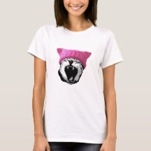 女性の3月のTシャツ