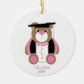 女性のphdかわいいテディベア博士号卒業 セラミックオーナメント (正面)