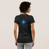 女性のTシャツ – エンスメ学ンツ研究所のロゴ Tシャツ (裏面フル)