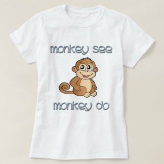 女性のTシャツ Tシャツ