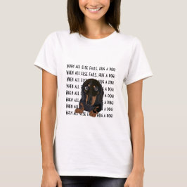 女性のTシャツDachshund犬を抱きしめて！ Tシャツ