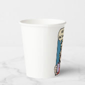 女性はコーヒーをコーヒーから救済出す必要がある 紙コップ (右)