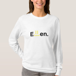 女性はフード付きの長い袖に合いました: エレン Tシャツ