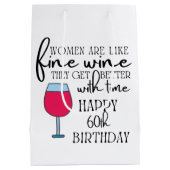 女性はワインのような60番目の誕生日抱き枕 ミディアムペーパーバッグ (裏面)