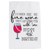女性はワインのように40歳の誕生日抱き枕 ミディアムペーパーバッグ (正面)