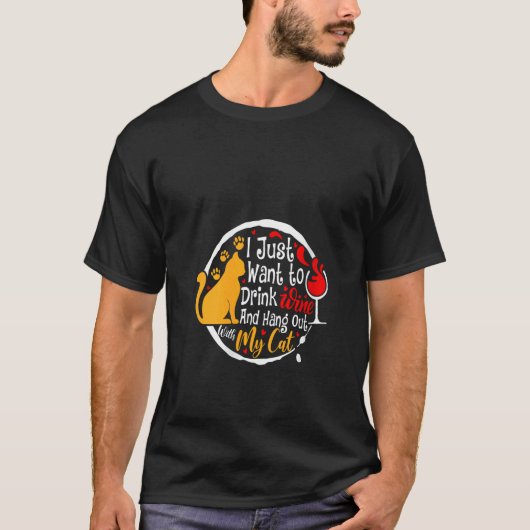 女性はワインを飲んで一緒に過ごしたい Tシャツ (正面)