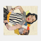 女性は侮辱された2 フリースブランケット (正面(横))