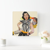 女性は侮辱された スクエア壁時計 (ホーム)