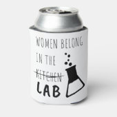 女性は女性科学者の研究室に属する引用文 缶クーラー (缶裏面)