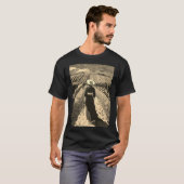 女性は給料ラインで男性のtシャツを着る tシャツ (正面フル)