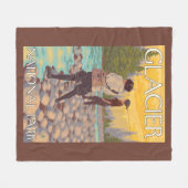 女性は魚釣り-グレーシャー国立公園、MT --を飛ばします フリースブランケット (正面(横))