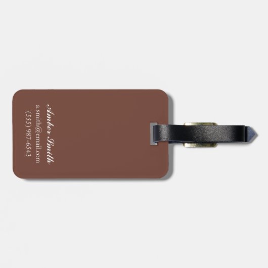 女性は魚釣り-ピーターズバーグ、アラスカ--を飛ばします ラゲッジタグ (裏面横)