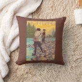 女性は魚釣り-モンタナ--を飛ばします クッション (ブランケット)