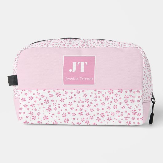 女性らしいピンクの花柄 名前イニシャル入りポーチ ドップキット (正面)