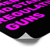 女性を規制するのをやめて銃を規制し始めろ ステッカー ポスター (角)