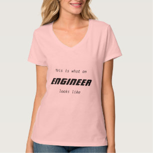 女性エンジニアのワイシャツ Tシャツ