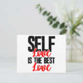 女性エンパワーメントTシャツ – Self Love Is 最高の 招待状 (スタンド正面)