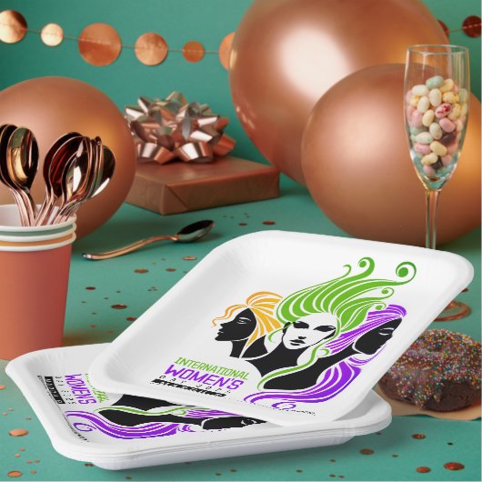 女性カラフルIWDの様式化トリオ2025 ペーパープレート (複数)