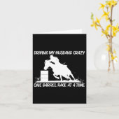 女性クールのためのバレルレーシングアートmom馬の背の下 カード (黄色い花)