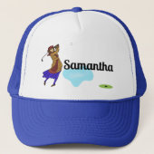 女性ゴルファーが水の障害物を越えてドライブ キャップ (正面)