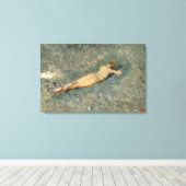 女性サンバウンザポルティシビーチ キャンバスプリント (インサイチュ (ウッドフロア))