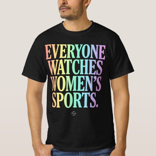 女性スポーツは誰もが注目 Tシャツ (正面)