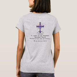 女性スリムフィットTシャツ100年ロゴ – 英語 Tシャツ