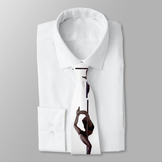 女性ダンサーThunder_Cove ネクタイ (タイ)