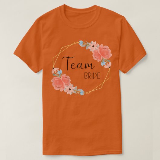 女性チーム花嫁スタッグ+ナイト+フラワー+リース+ピンク Tシャツ (デザイン正面)