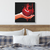 女性ハンドホールド血ハートハートブレイクアート キャンバスプリント (インサイチュ (寝室))