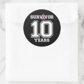 女性ピンクの10年間の乳がん生存者 ラウンドシール (バッグ)