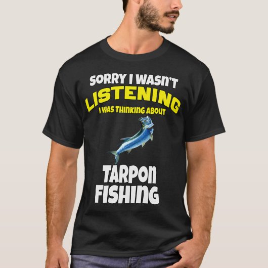 女性フィッシング愛好家 魚 女性 釣りをする女性 Tシャツ (正面)