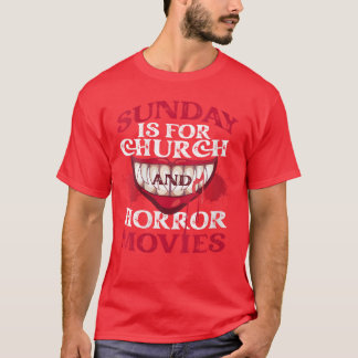 女性ホラー映画ブラッドサンデーは教会のためにある Tシャツ