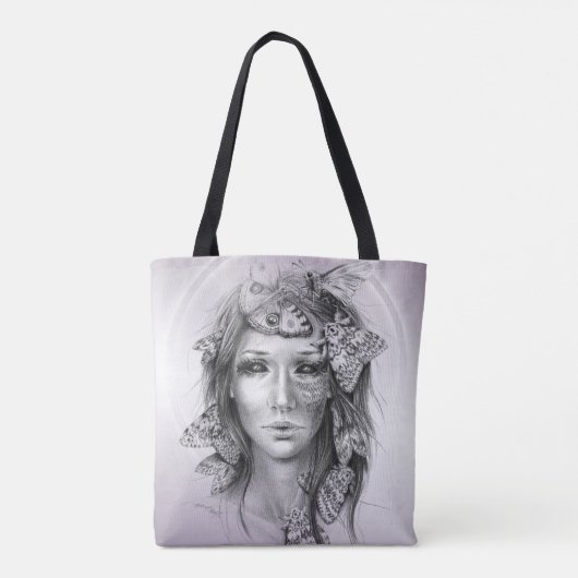 女性ポートレートと蛾の超現実的な暗いファンタジーアート トートバッグ (裏面)