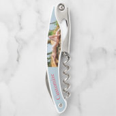 女性モデル日光浴サンダー_コーブ ソムリエナイフ (裏面)