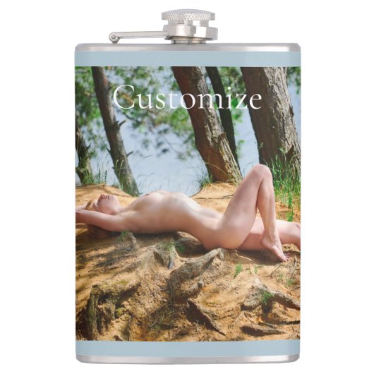 女性モデル日光浴サンダー_コーブ フラスク (正面)