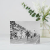 女性ランニングの低ハードル ポストカード (スタンド正面)