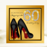 女性レッドブラック金ゴールドサプライズ60th誕生日パーティー 招待状<br><div class="desc">豪華な赤の黒と金ゴールドハイヒール靴の驚き60th誕生日パーティーの招待。この赤エレガント黒と金ゴールドの驚きの60歳の誕生日パーティーの招待は簡単にカスタマイズあなたのイベントのために。</div>