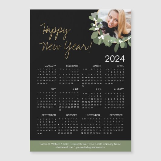 女性不動産仲介業者写真2024カレンダー新年おめでとう