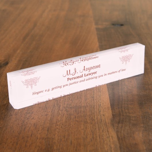 女性個人弁護士、スローガンと正義の象徴 デスクネームプレート (側面)