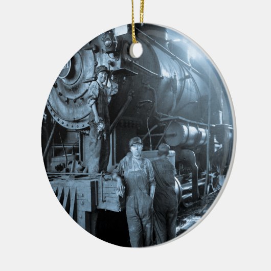 女性円形機関車庫のRosiesのロコモーティブの第1次世界大戦 セラミックオーナメント (左)