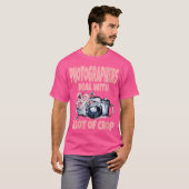 女性写真家の引用 楽しいTシャツ 写真 Tシャツ (正面フル)