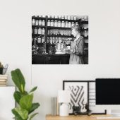 女性化学者， 1919年 ポスター (ホームオフィス)