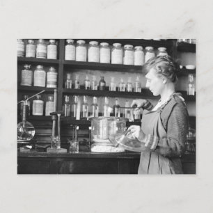 女性化学者， 1919年 ポストカード